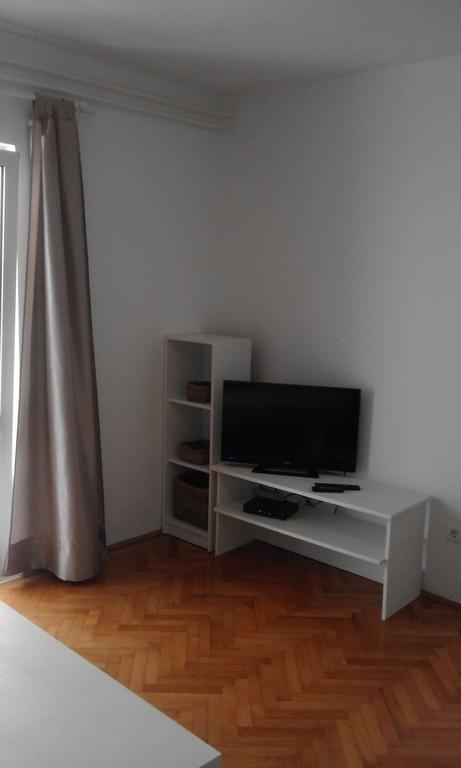 Apartment Laura Porec Bagian luar foto