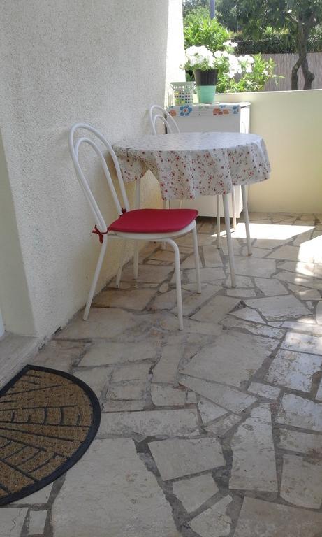 Apartment Laura Porec Bagian luar foto
